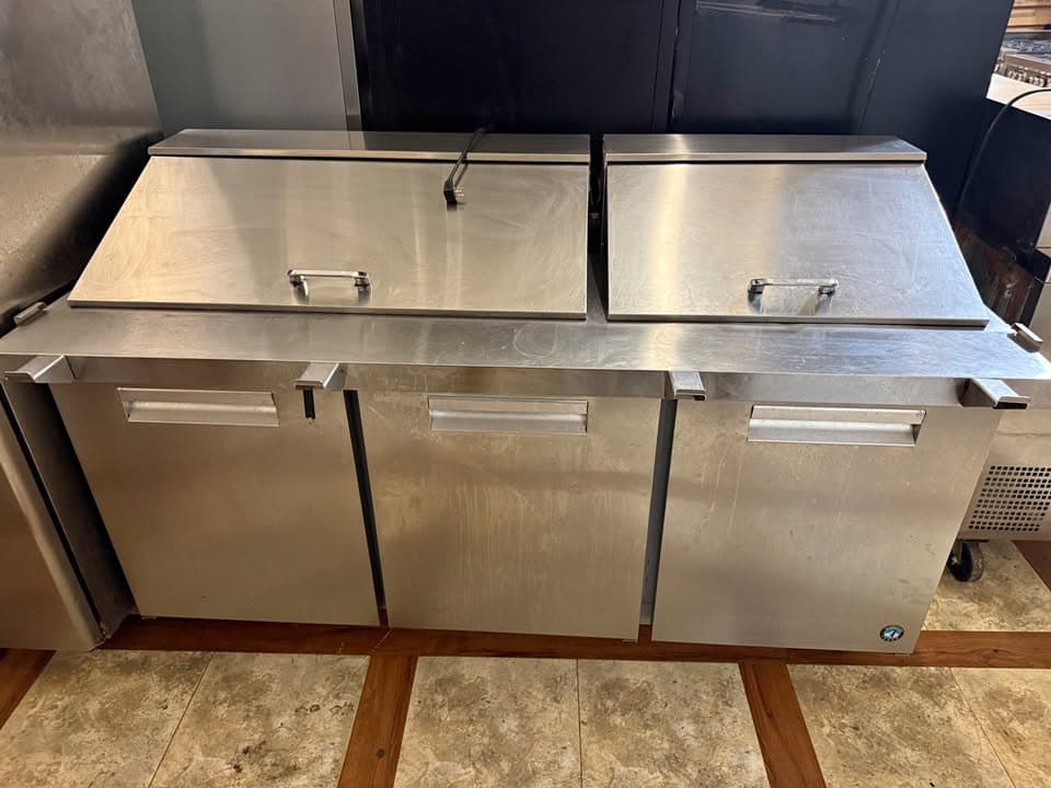Hoshizaki SR72A-30M Refrigerated Sandwich/Prep Table – Used