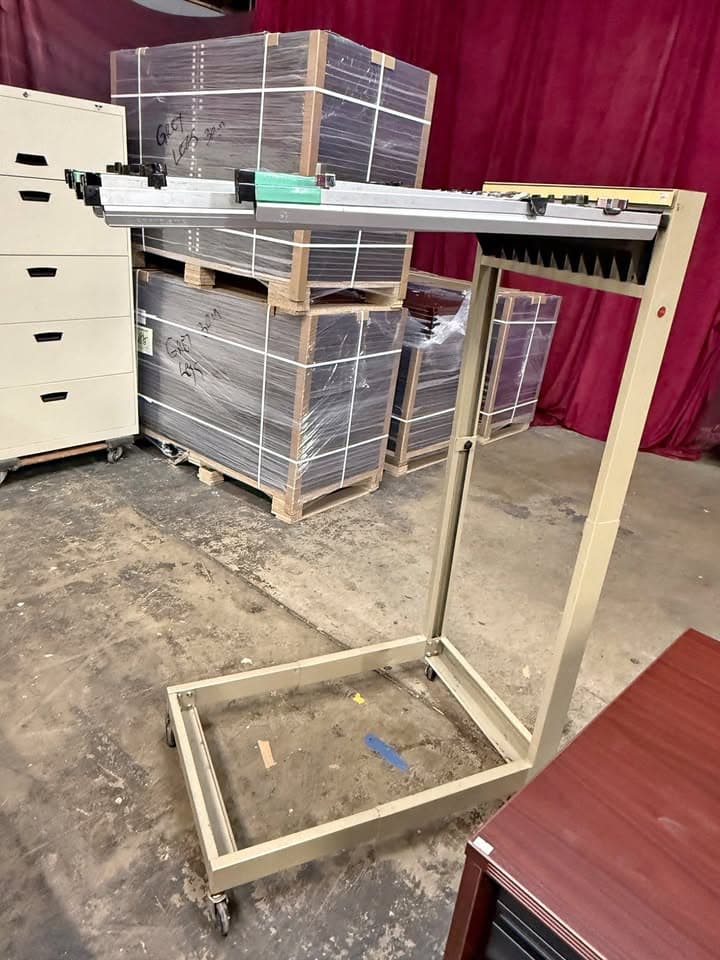 Stacor Engineer / Planning Rack β 12 Hanging Clamps