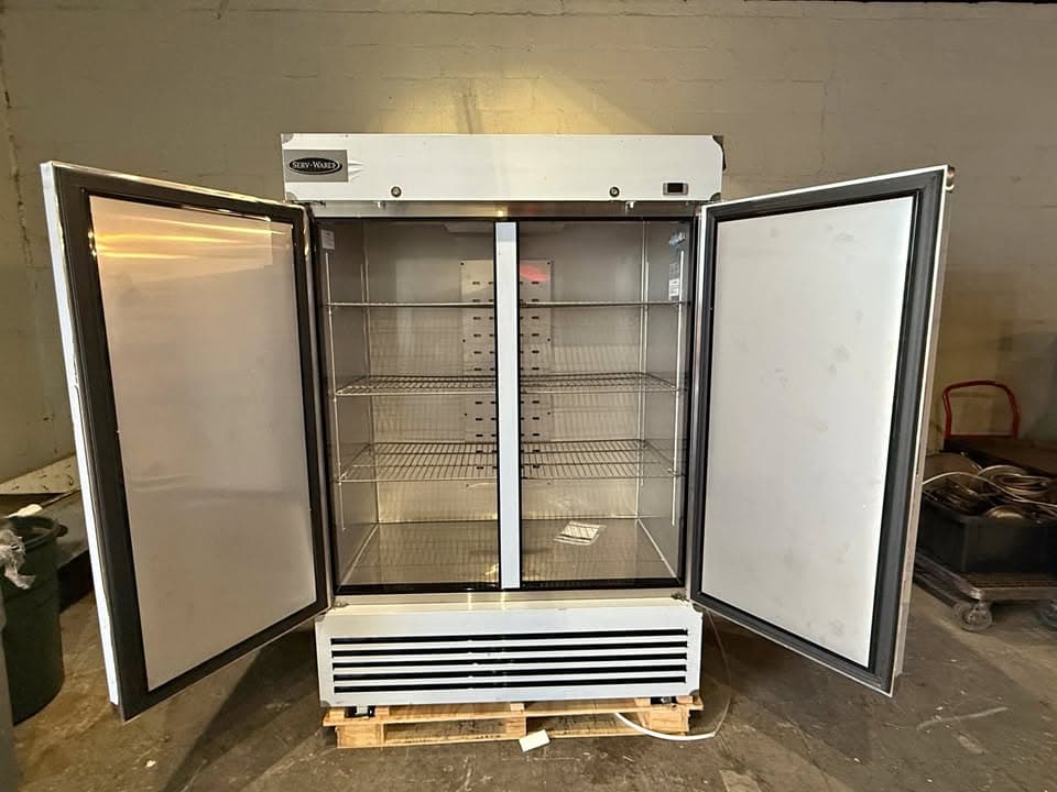 SERV-WARE RR2-HC-T 2 Door Reach-In Refrigerator