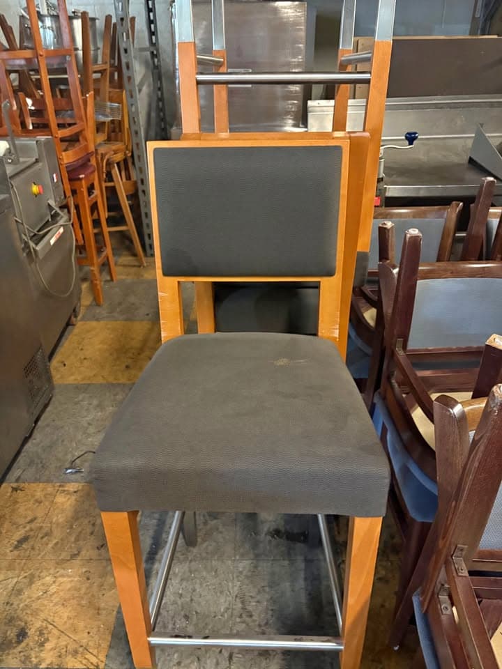 Commercial Bar Stools – 10 Available