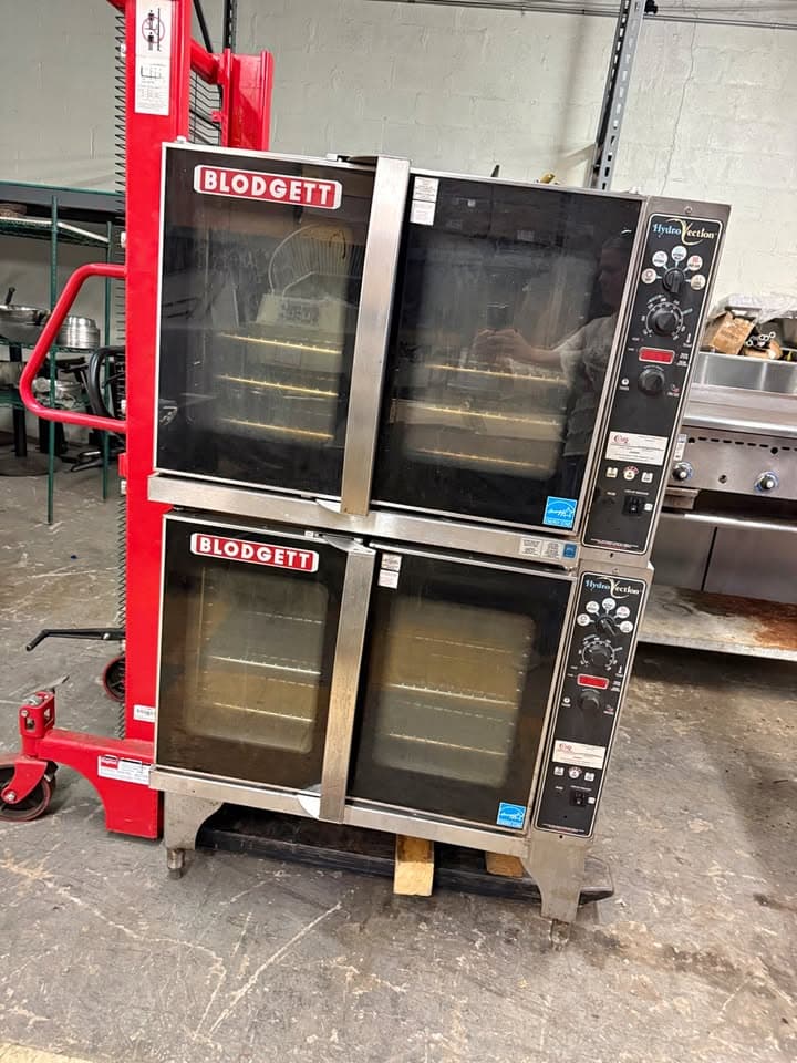 Blodgett Hydrovection HV100E Double Stack Combi Ovens – Refurbished
