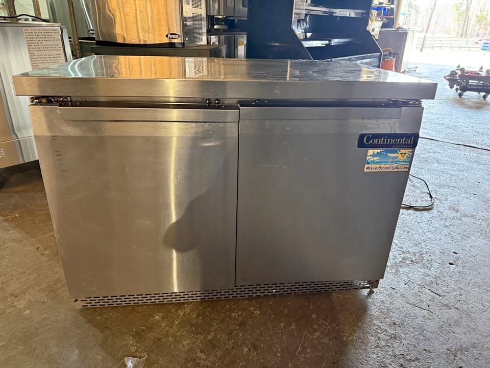 Continental SW48 Undercounter Refrigerator – USED