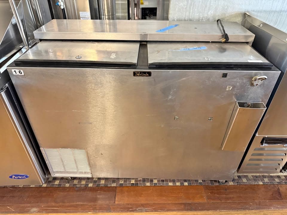 Perlick 48β Reach-In Bottle Cooler β Model BC48 β $1,000