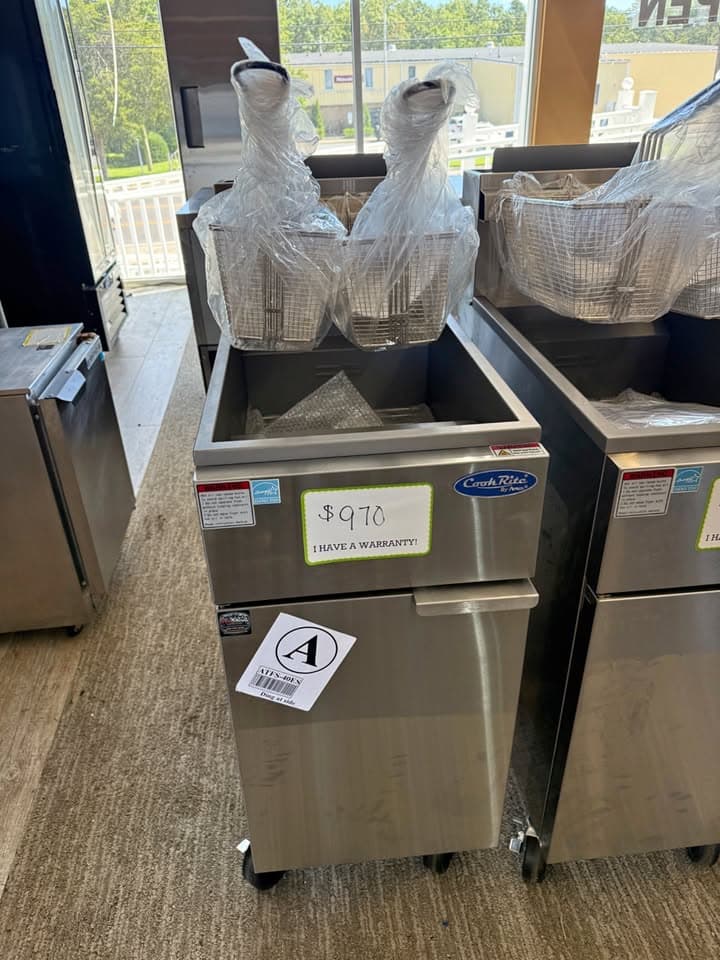 BRAND NEW SCRATCH AND DENT ATOSA 40 LB NATURAL GAS FRYER — ONLY $970